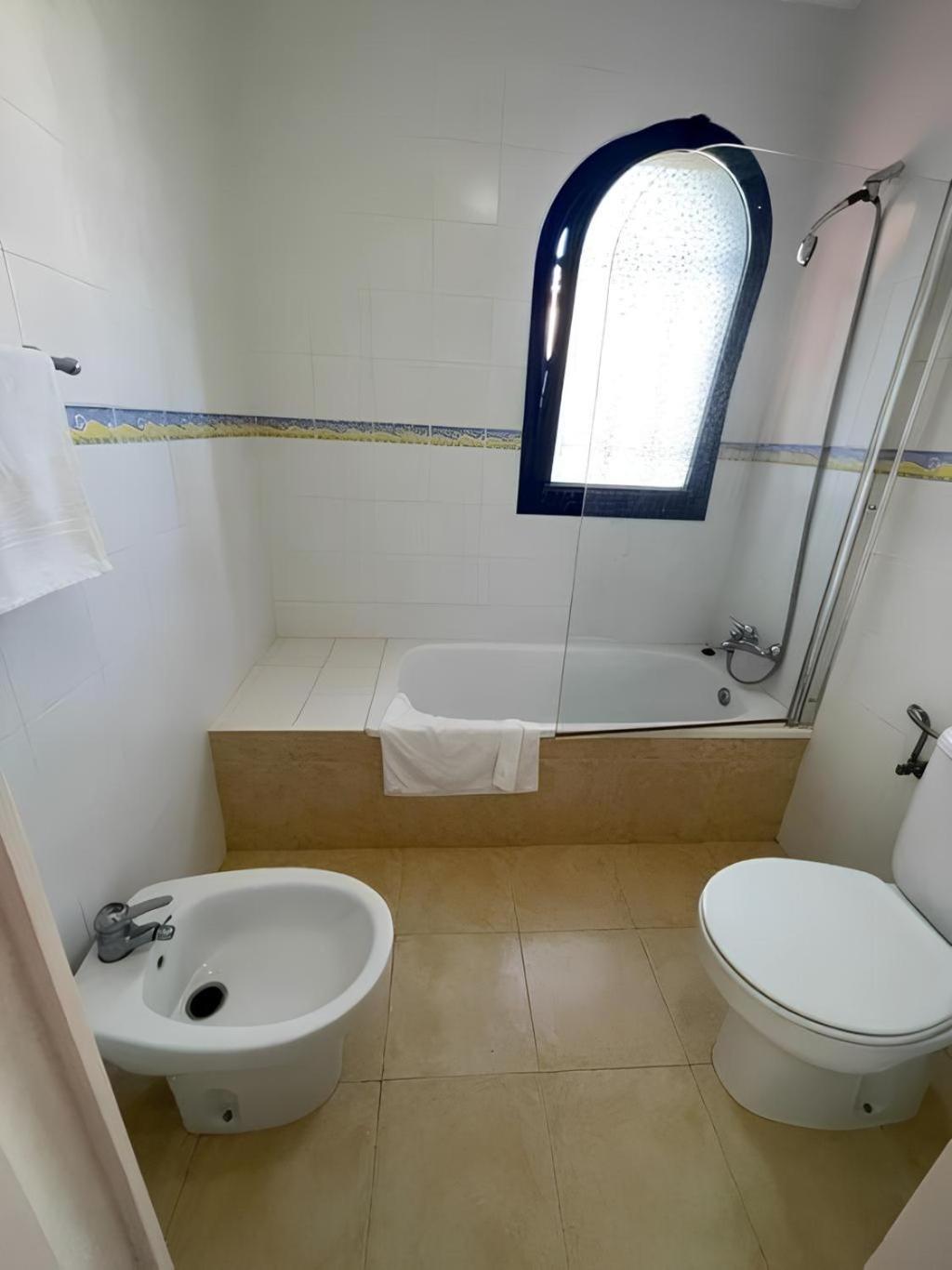 Bonita Villa Con Propio Entrada Y Con Piscina San Bartolomé Exteriör bild