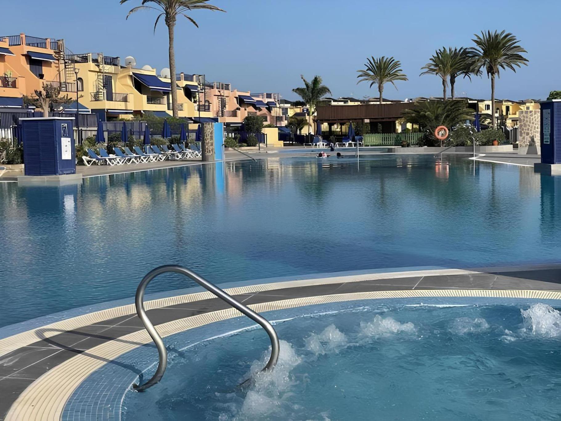 Bonita Villa Con Propio Entrada Y Con Piscina San Bartolomé Exteriör bild
